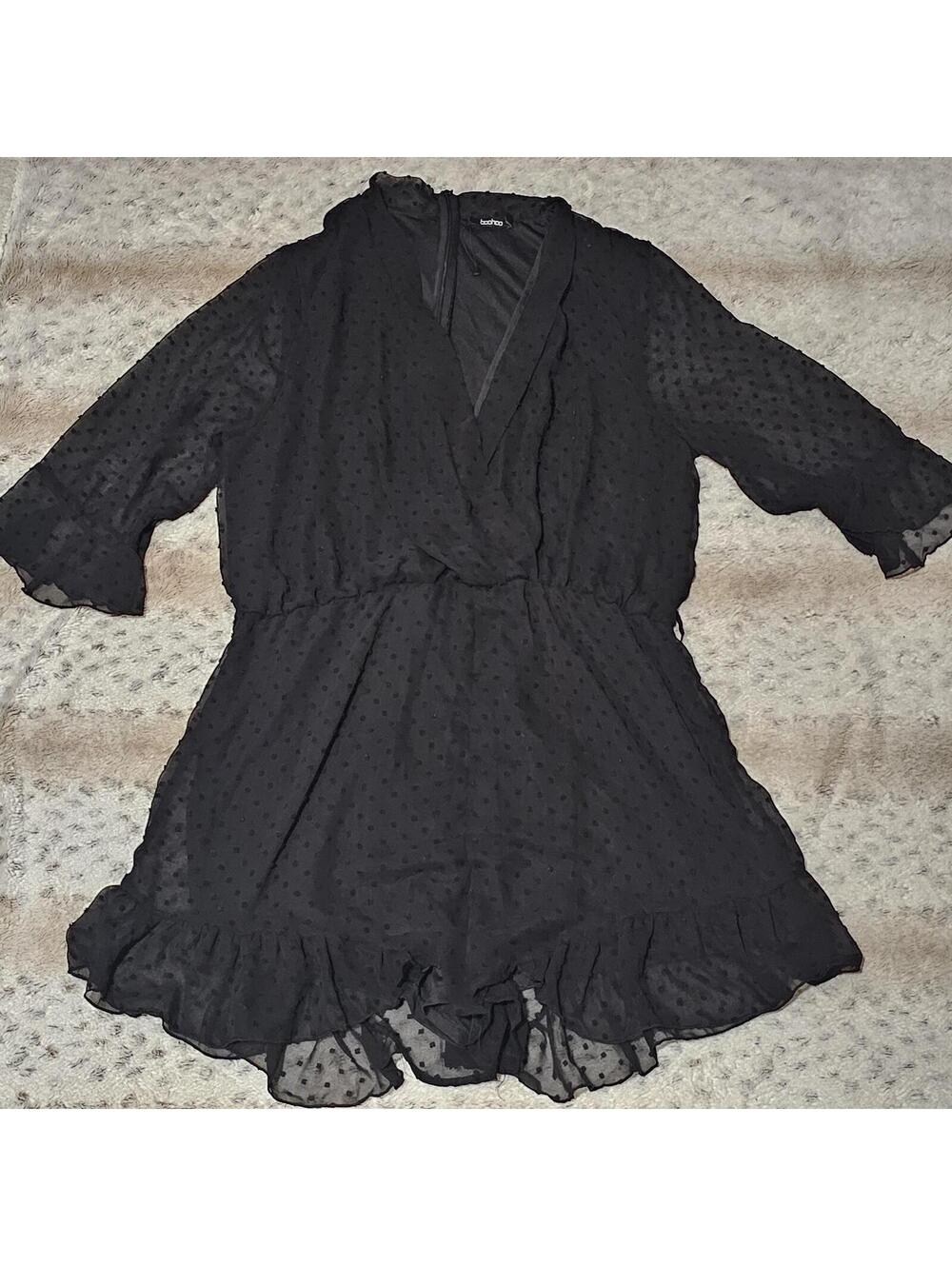 Boohoo Black Swiss Dot Half Sleeve Ruffled Romper US 20